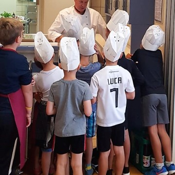 Viel Spaß bei der Pasta Party an den Ferienaktivtagen