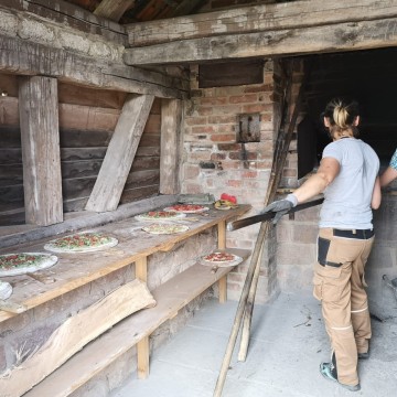 Besuch im Freilandmuseum Fladungen - Ploatz aus dem Backhaus