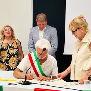 Verschwisterung bekr&auml;ftigt, Festakt in Modigliana
