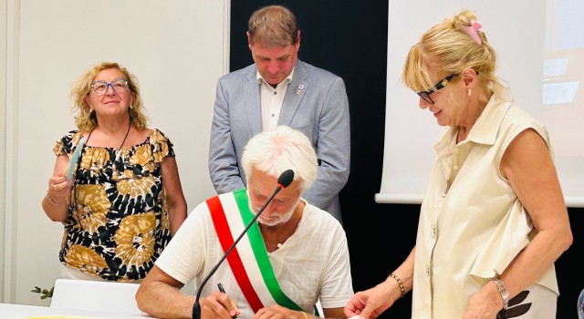 Verschwisterung bekr&auml;ftigt, Festakt in Modigliana