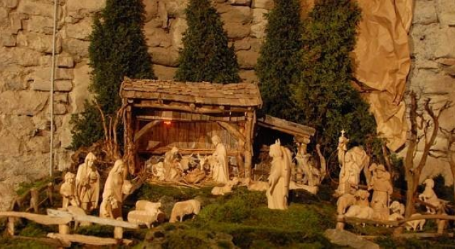 Freundeskreis Italien e.V. brachte eine Rhöner Weihnachtskrippe in die 