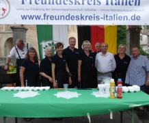 „Wurstel, Bäh-Brot und Birra della Germania“, Hofbieber beim Multi Etnica in Modigliana