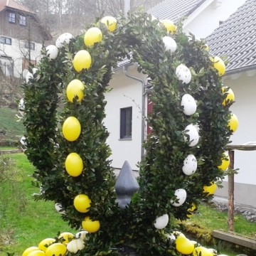 Osterbrunnengestaltung  in Tredozio